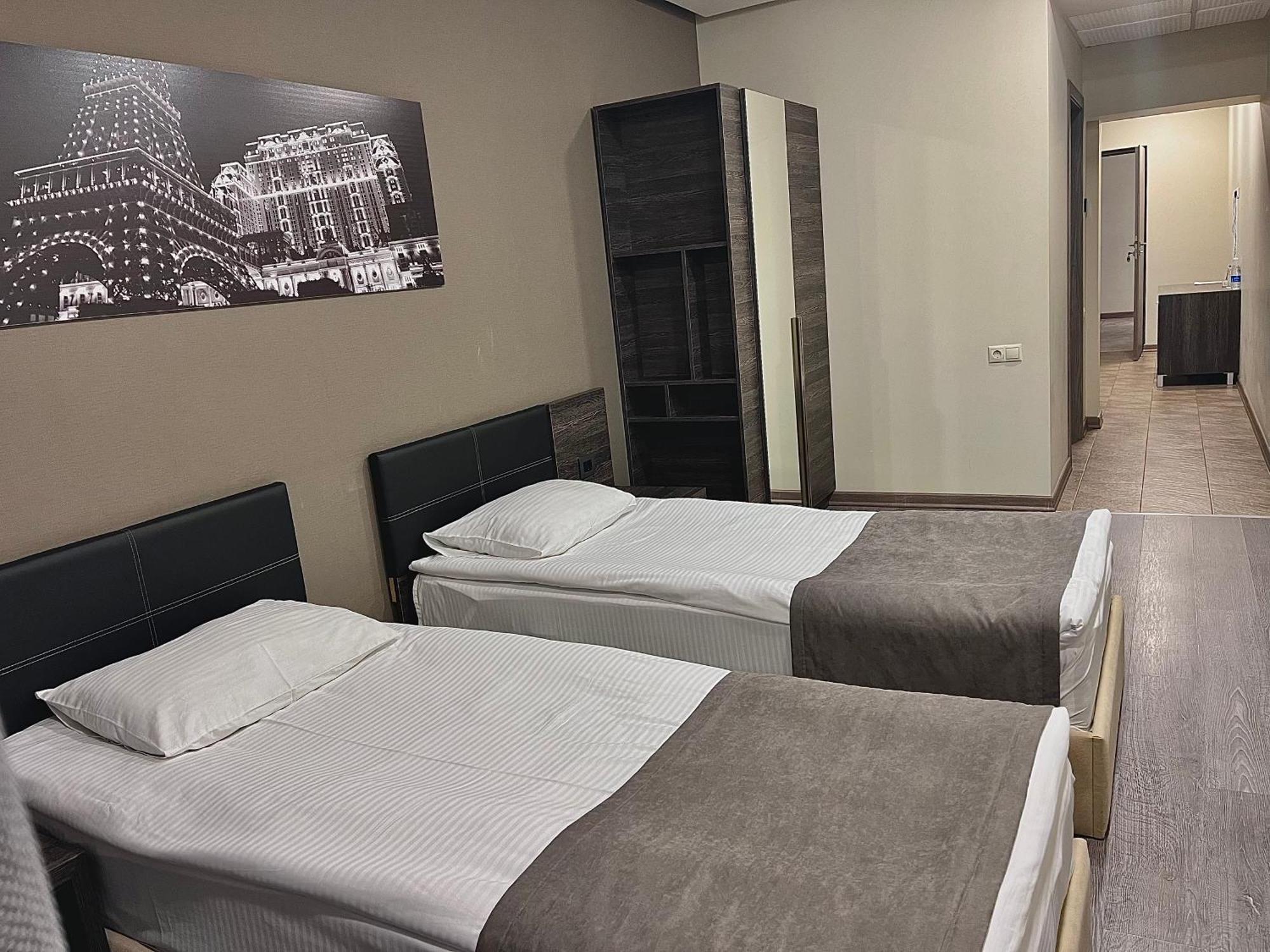 Bien Hotel Yerevan Exterior photo